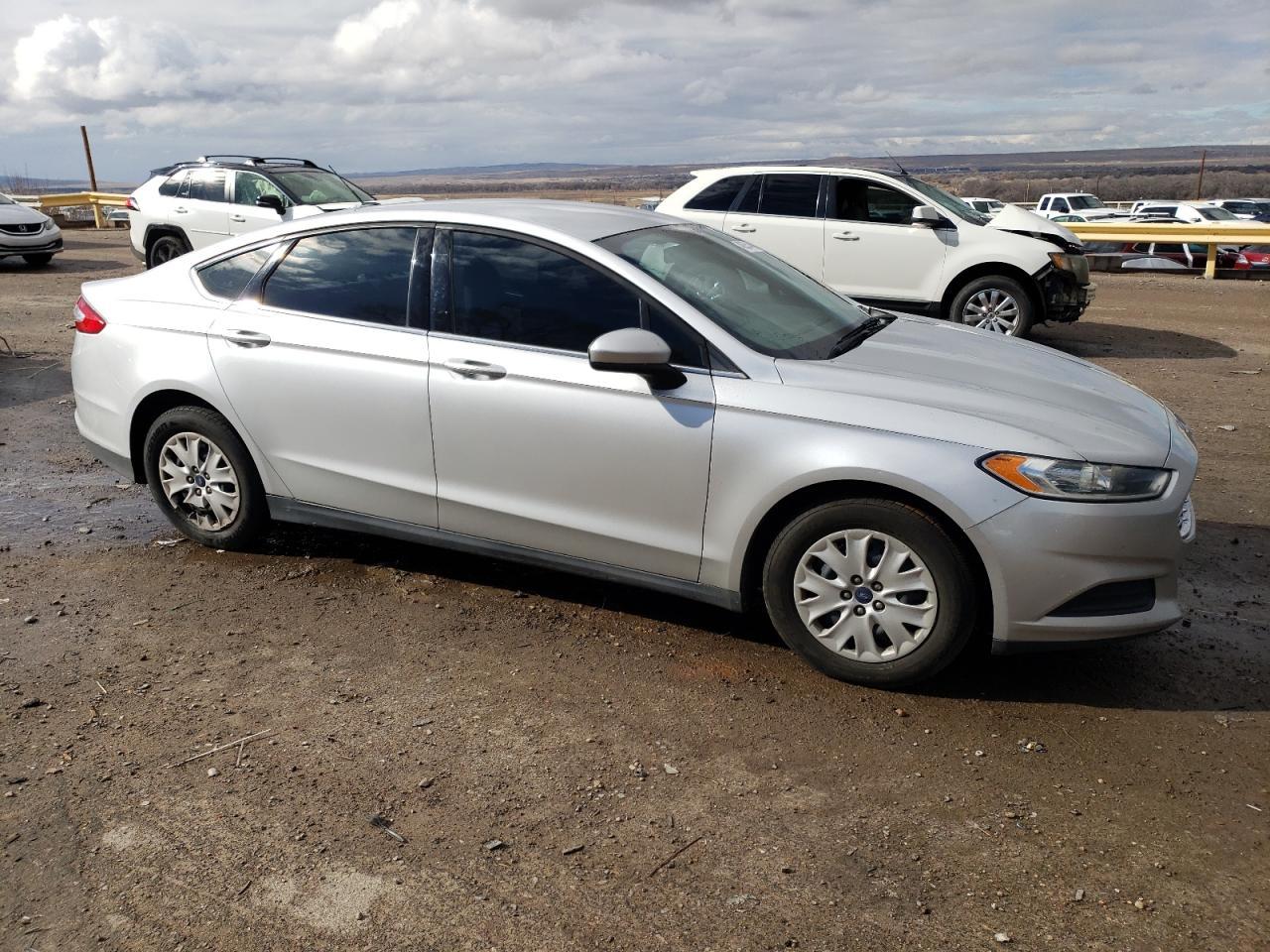 2014 Ford Fusion S - Фото 4
