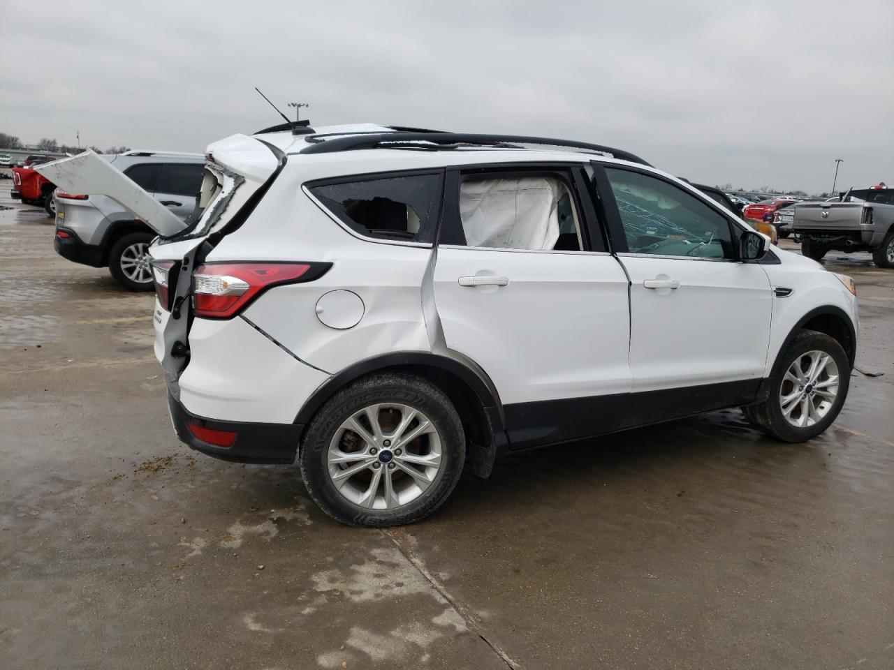 2018 Ford Escape Se - Фото 3