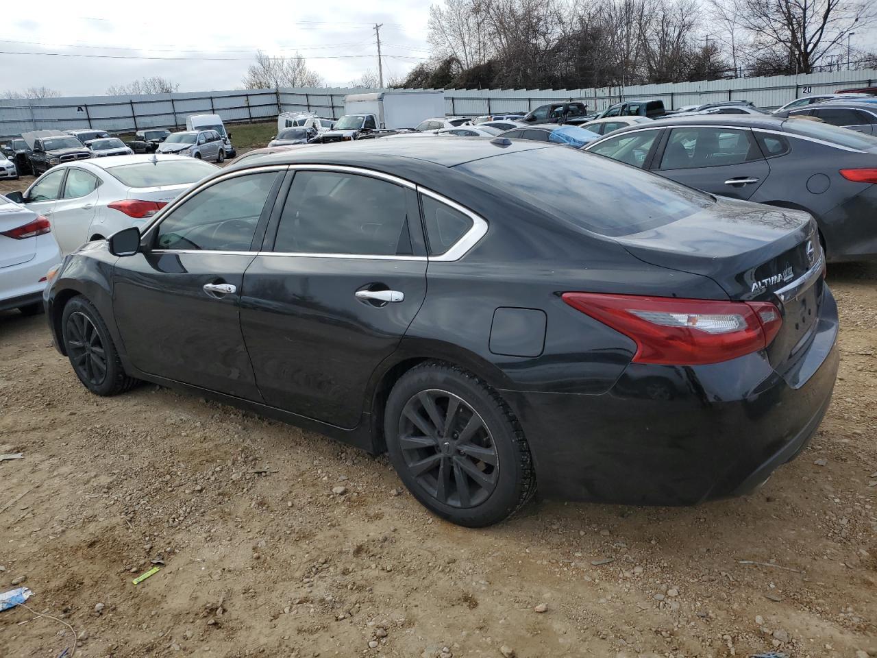 2018 Nissan Altima 2.5 - Image 2