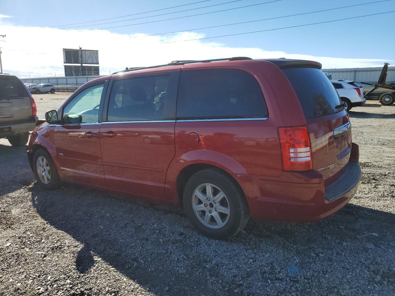 2008 Chrysler Town & Country Touring - Фото 2