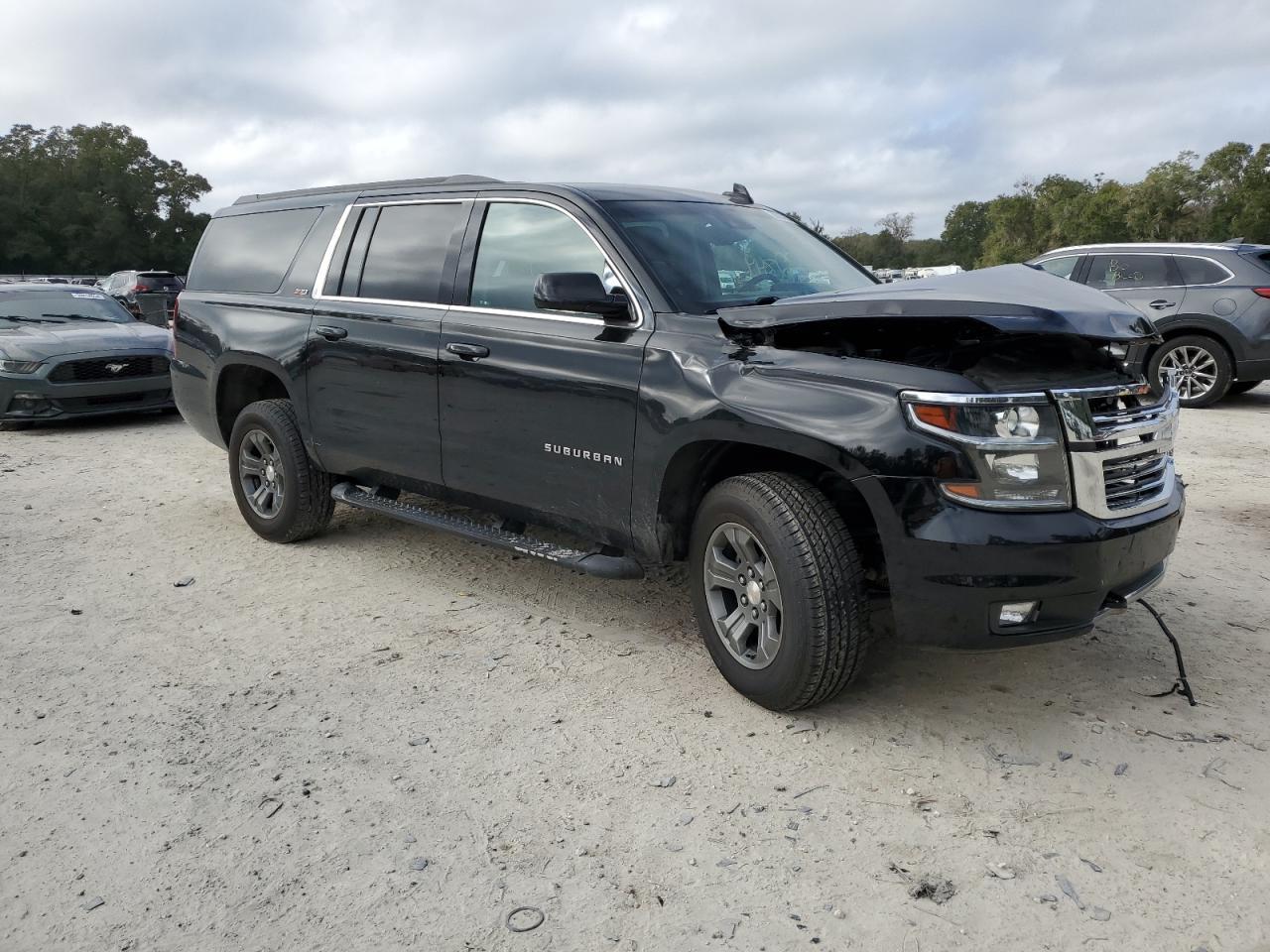 2017 Chevrolet Suburban K1500 Lt - Фото 4