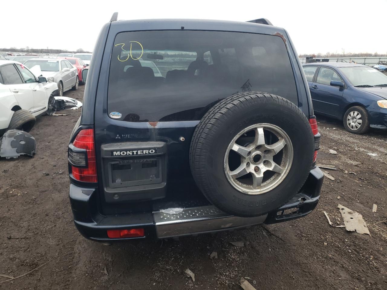 2002 Mitsubishi Montero Limited - Image 6
