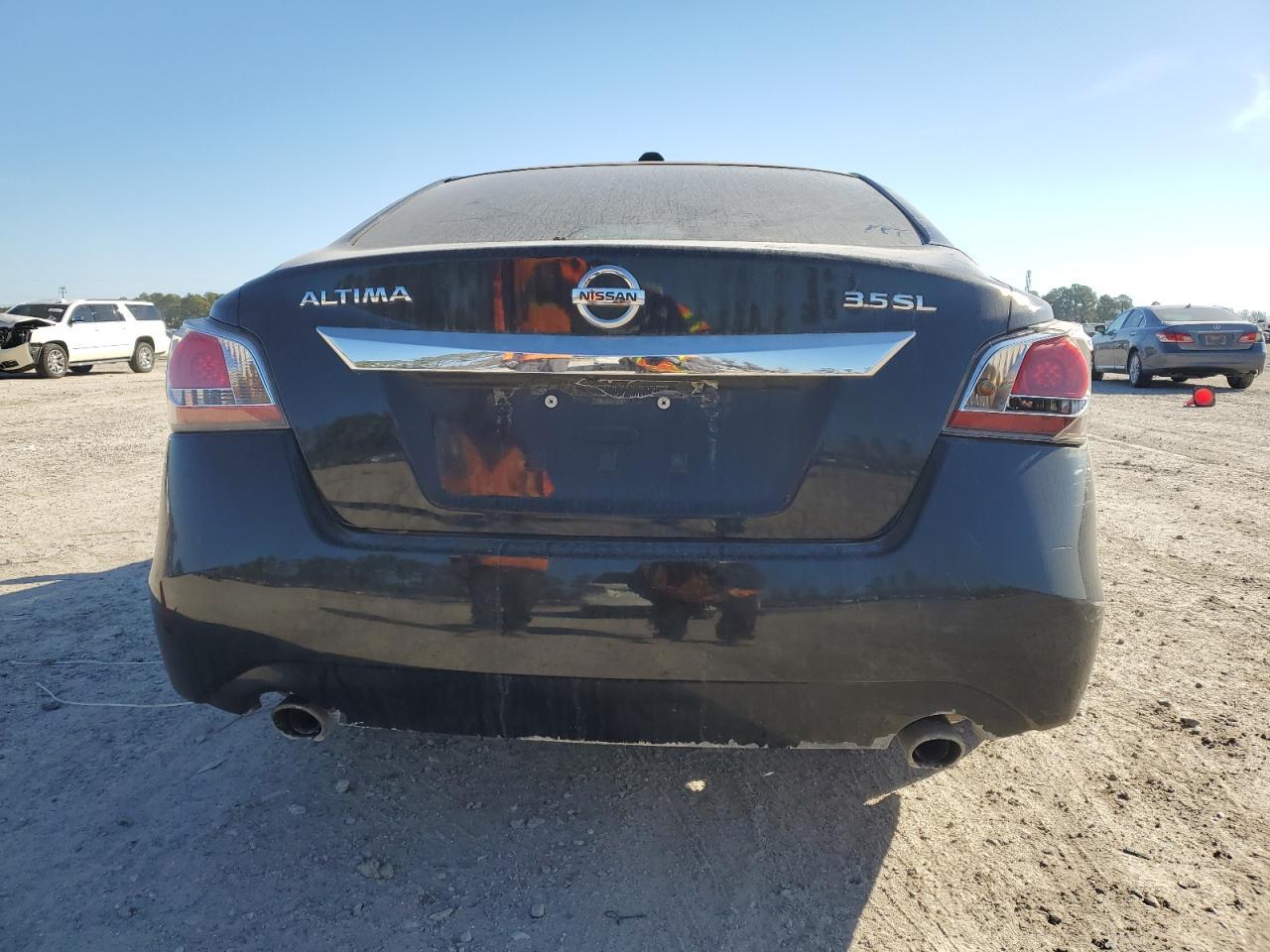 2014 Nissan Altima 3.5S - Image 6