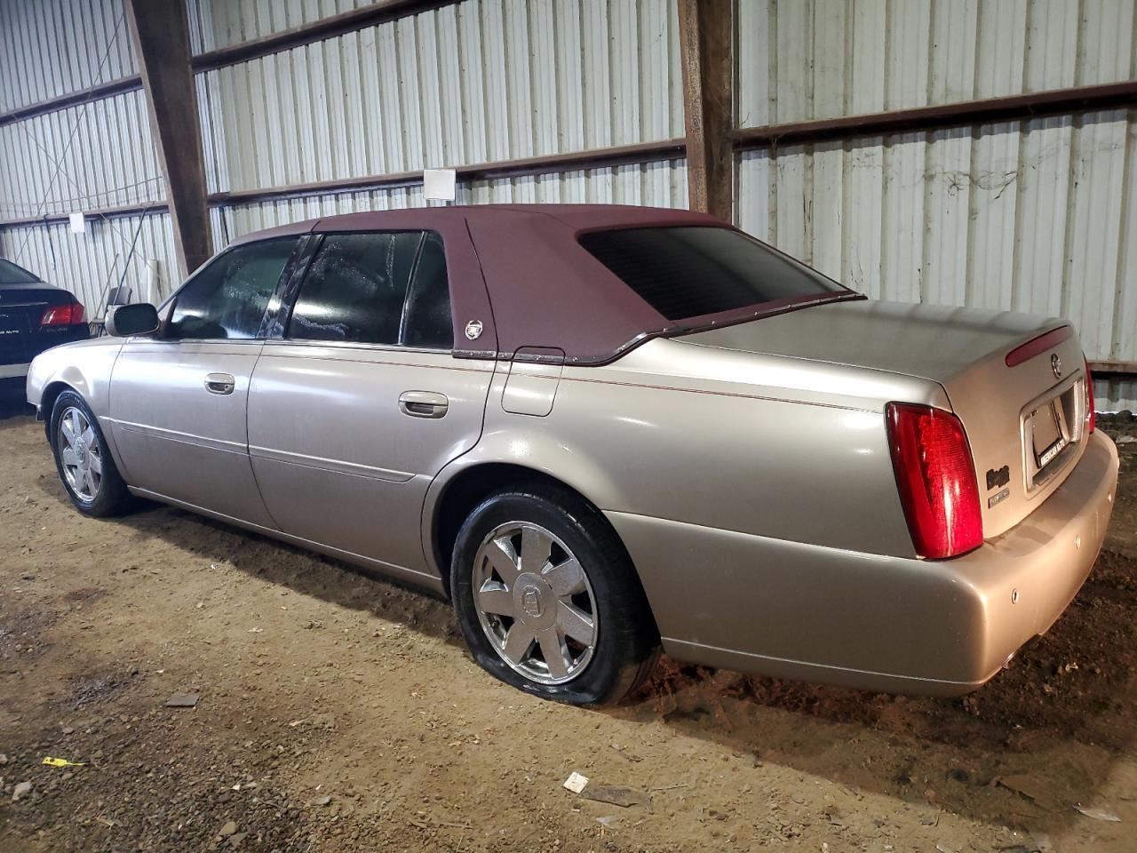 2004 Cadillac Deville Dts - Image 2