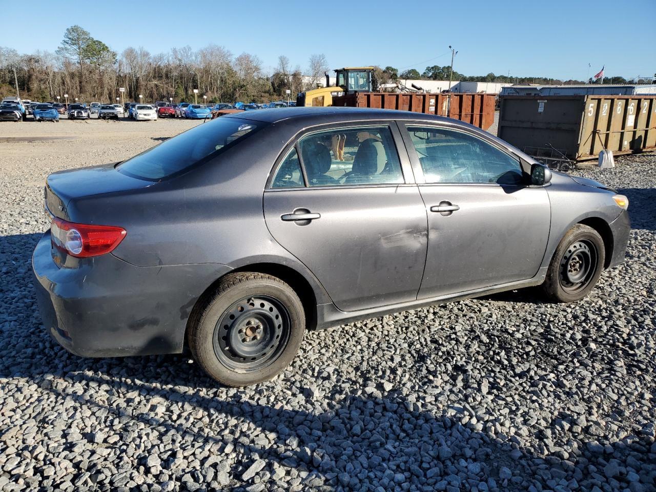 2013 Toyota Corolla Base - Фото 3