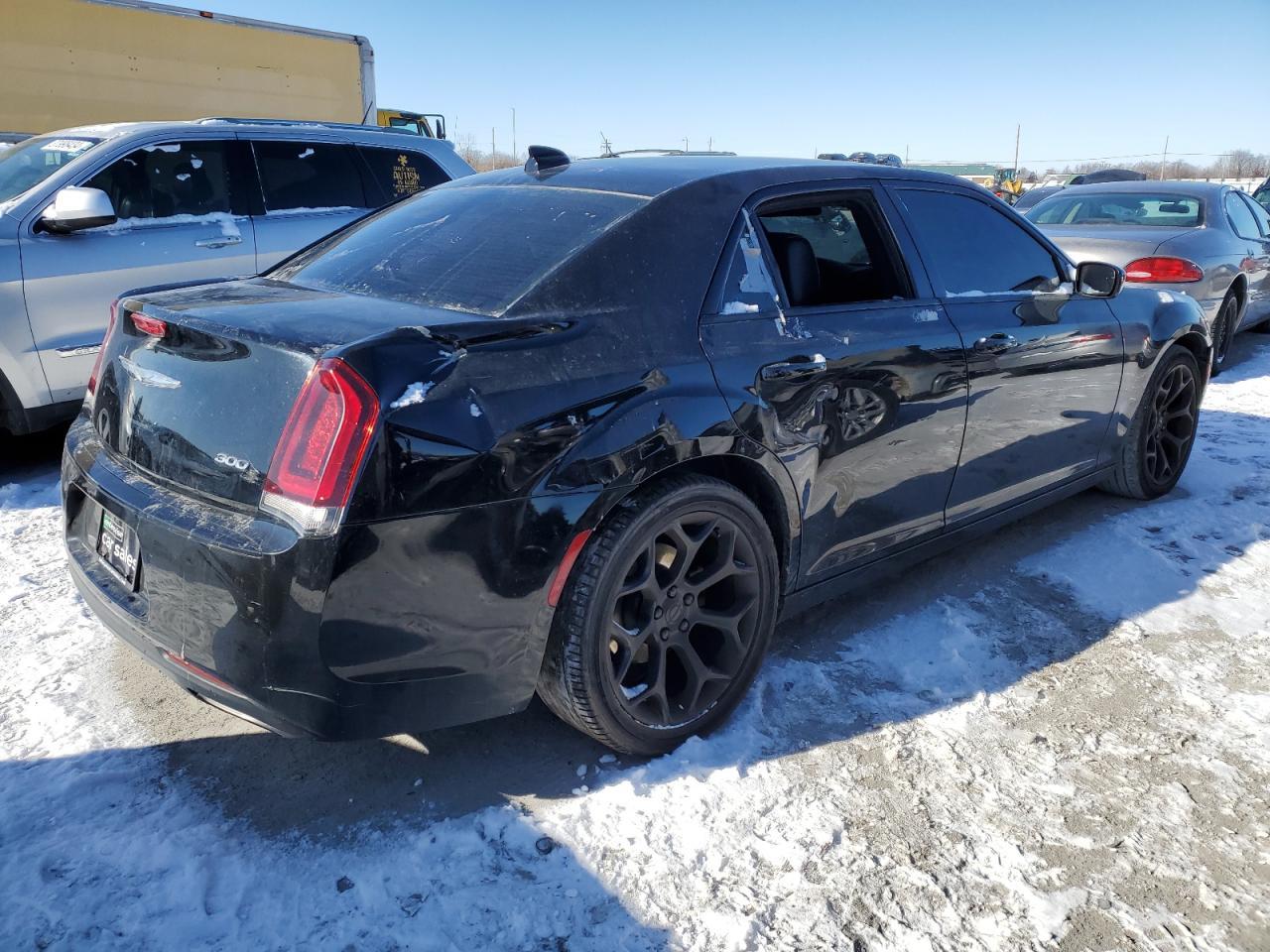 2019 Chrysler 300C - Image 3