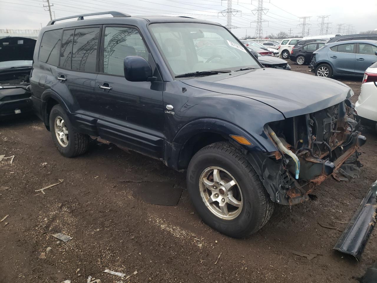 2002 Mitsubishi Montero Limited - Image 4