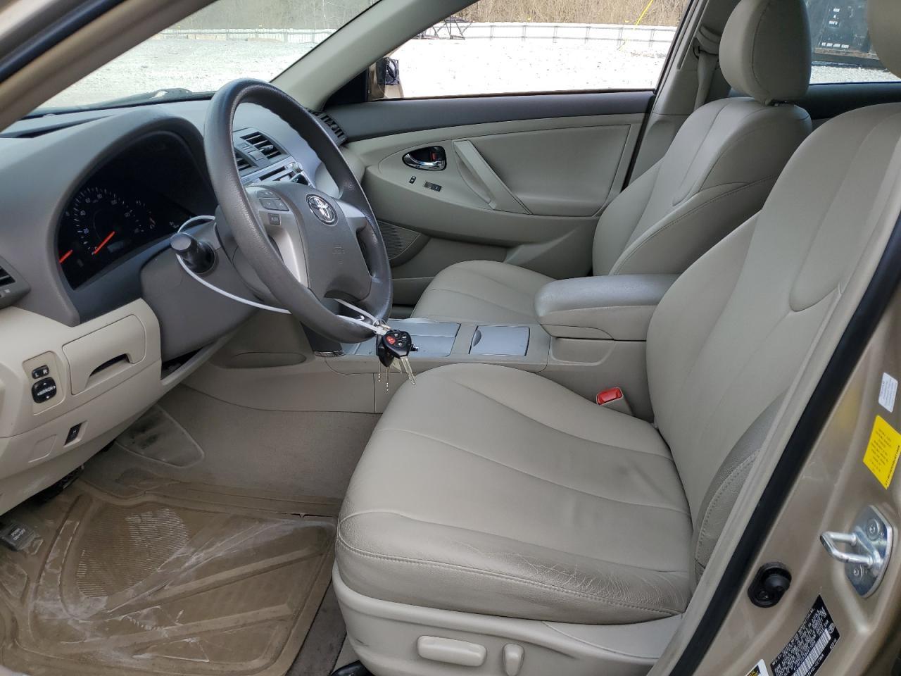 2011 Toyota Camry Base - Image 7