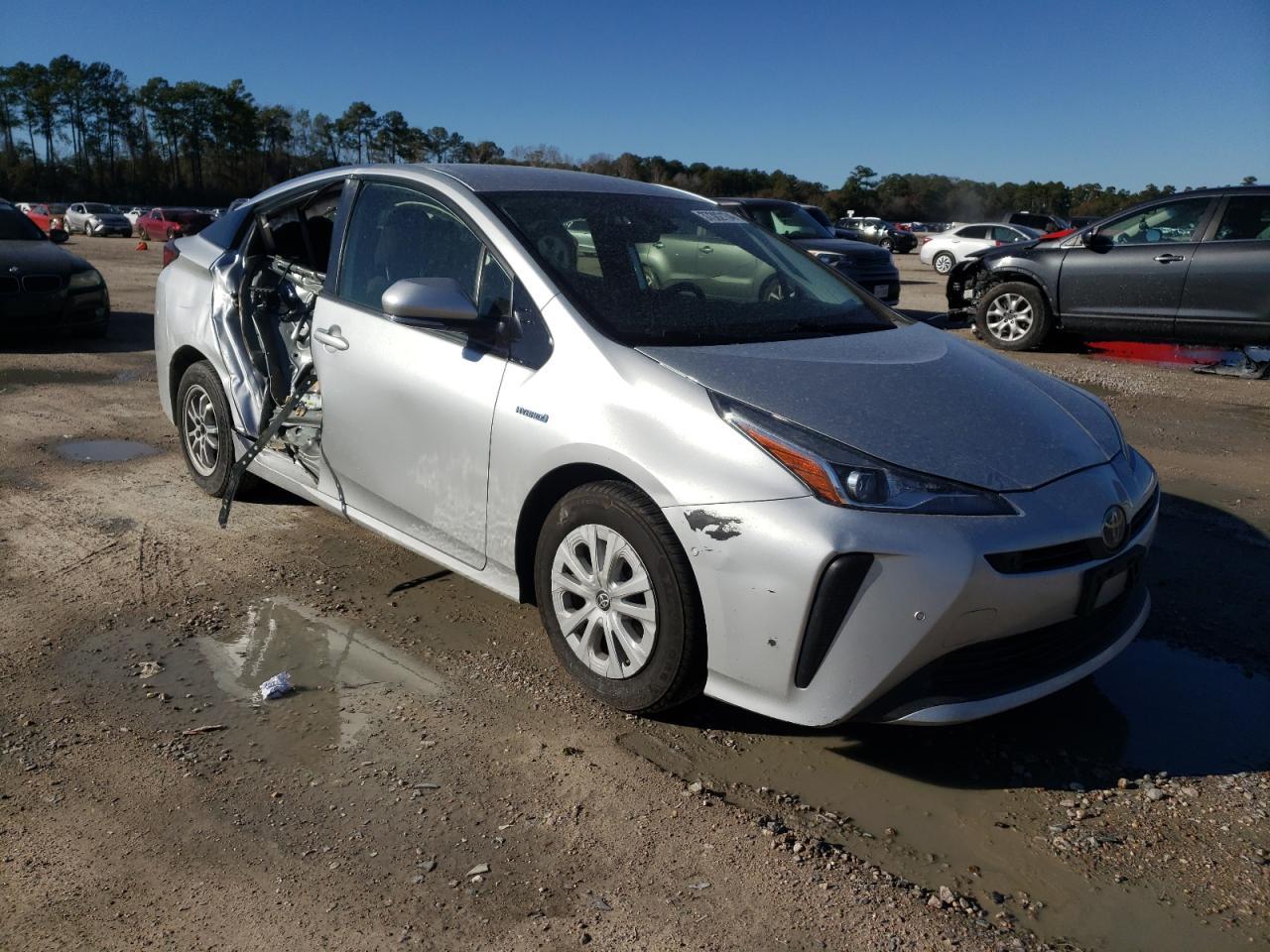2019 Toyota Prius - Image 4