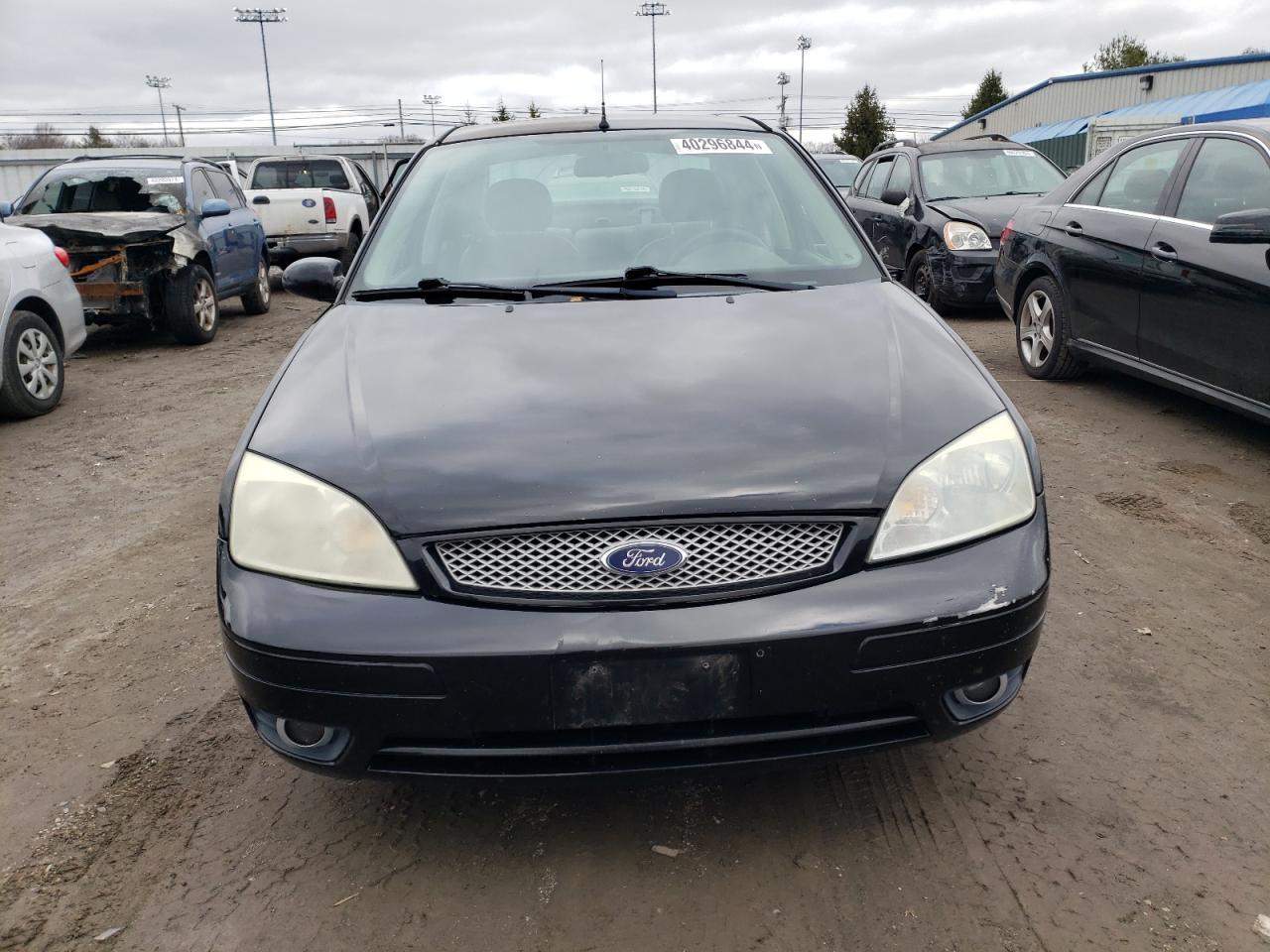 2005 Ford Focus Zx4 St - Фото 5