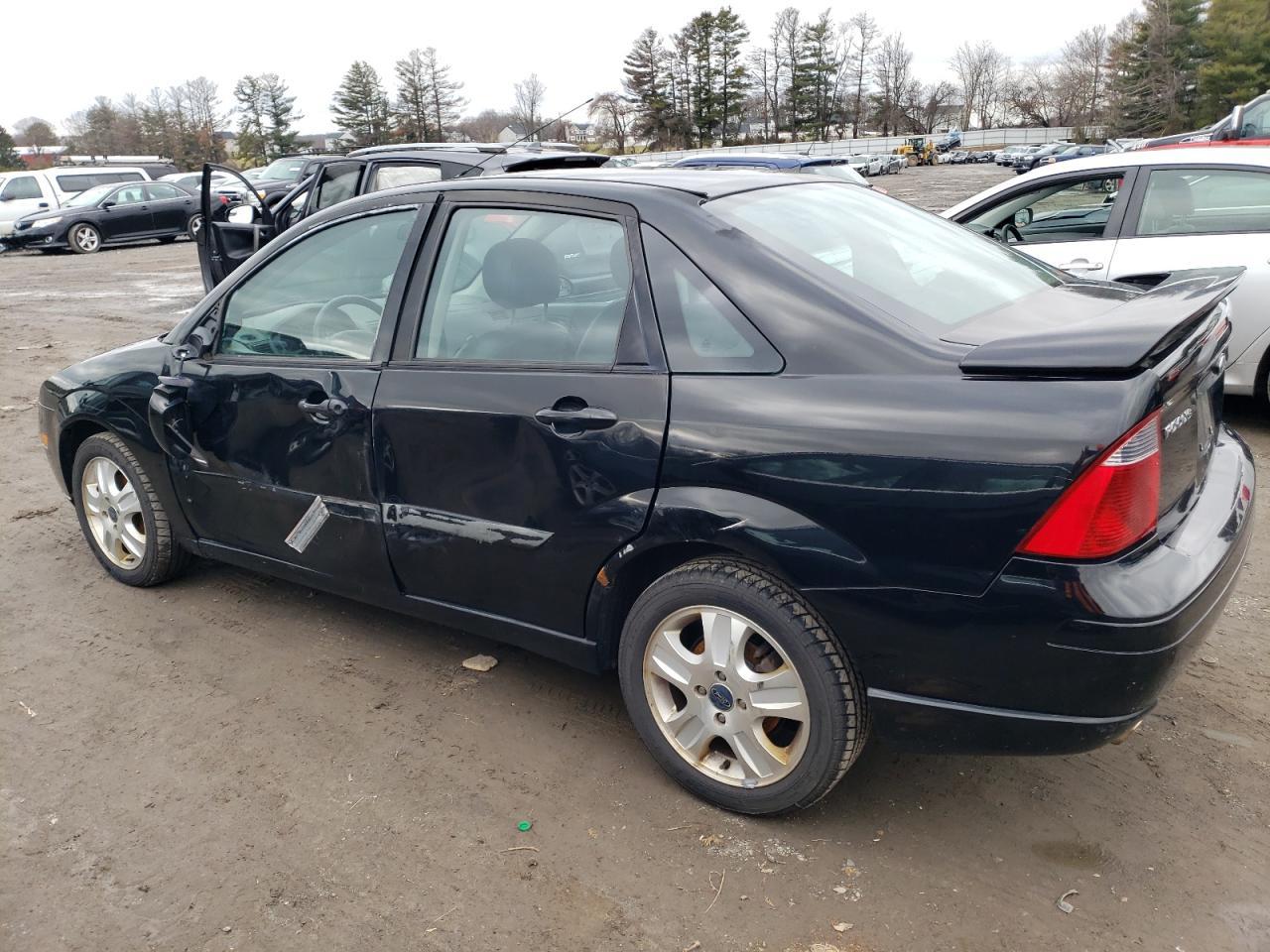 2005 Ford Focus Zx4 St - Фото 2