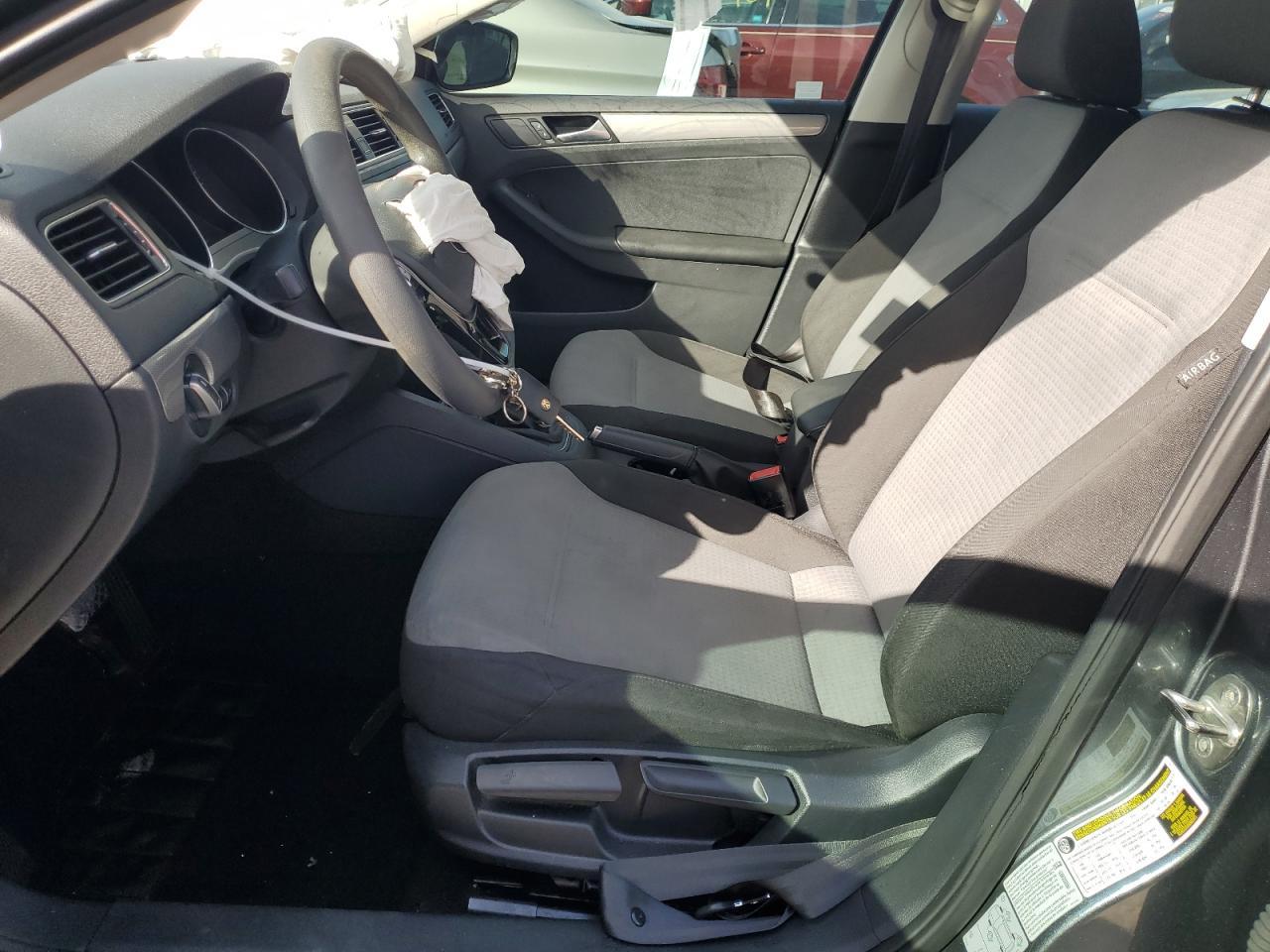 2017 Volkswagen Jetta S - Image 7