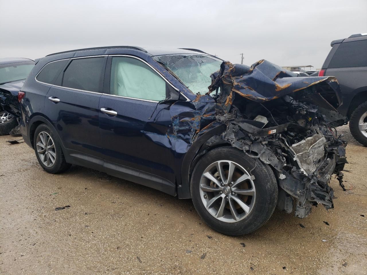 2017 Hyundai Santa Fe Se - Фото 4