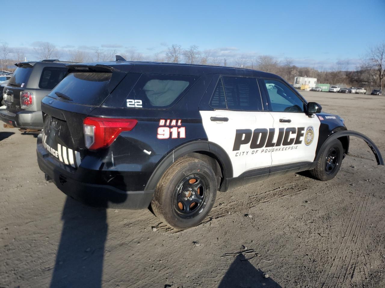 2022 Ford Explorer Police Interceptor - Image 3