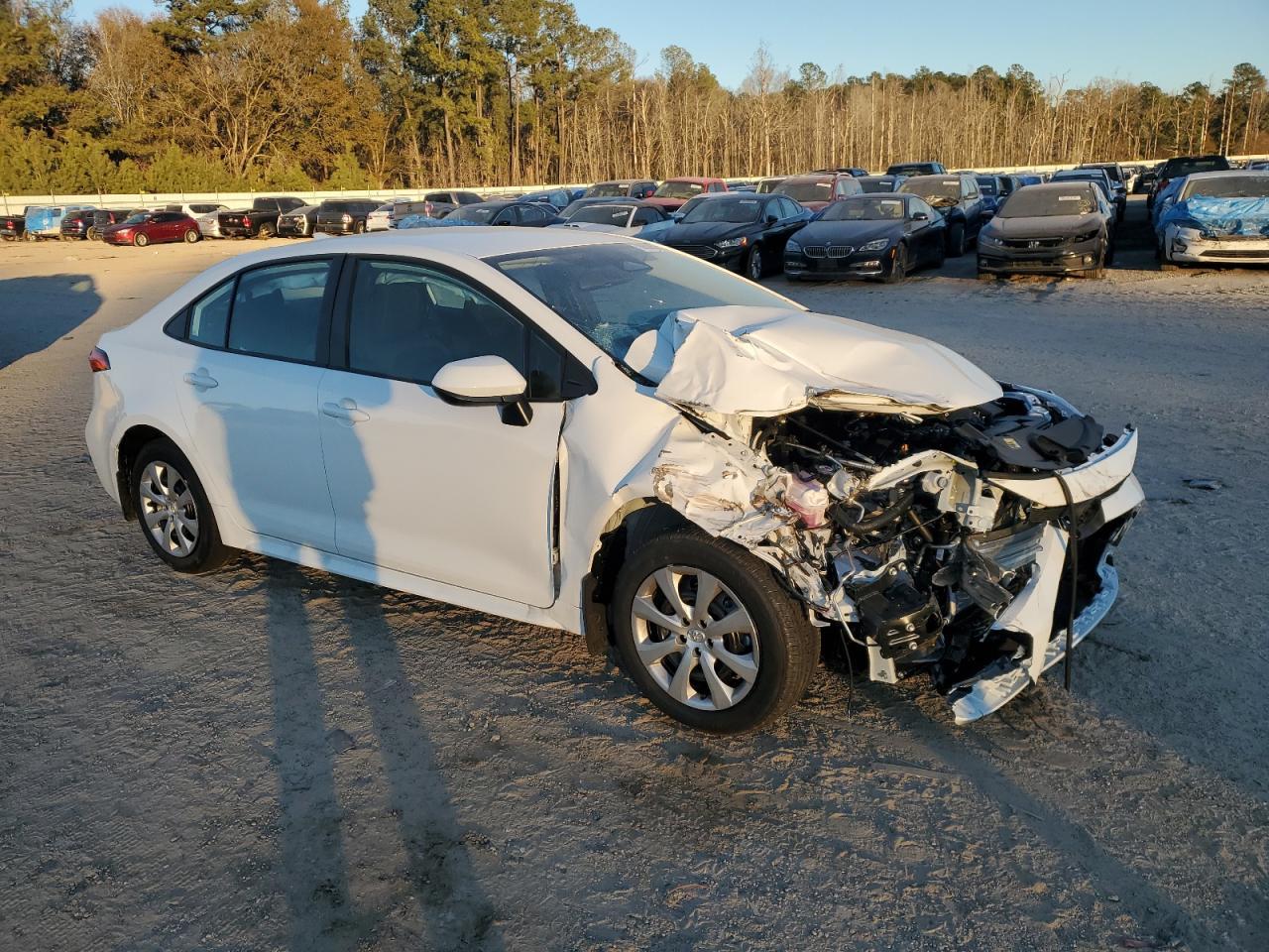 2025 Toyota Corolla Le - Фото 4