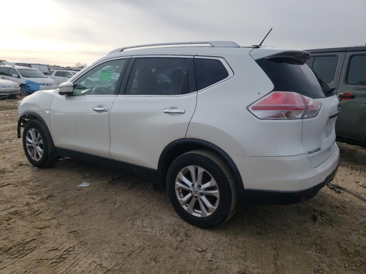 2015 Nissan Rogue S - Image 2