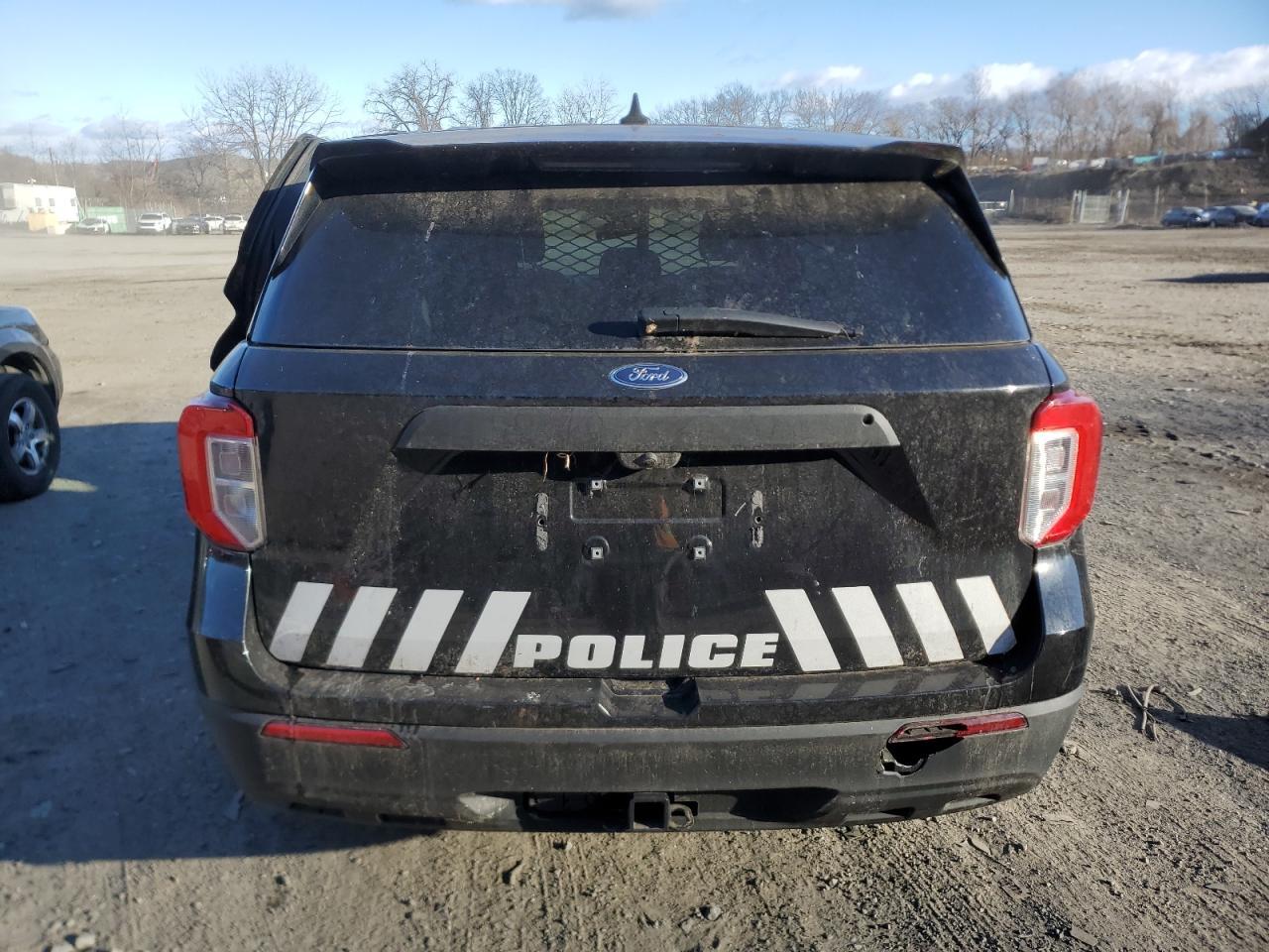 2022 Ford Explorer Police Interceptor - Image 6