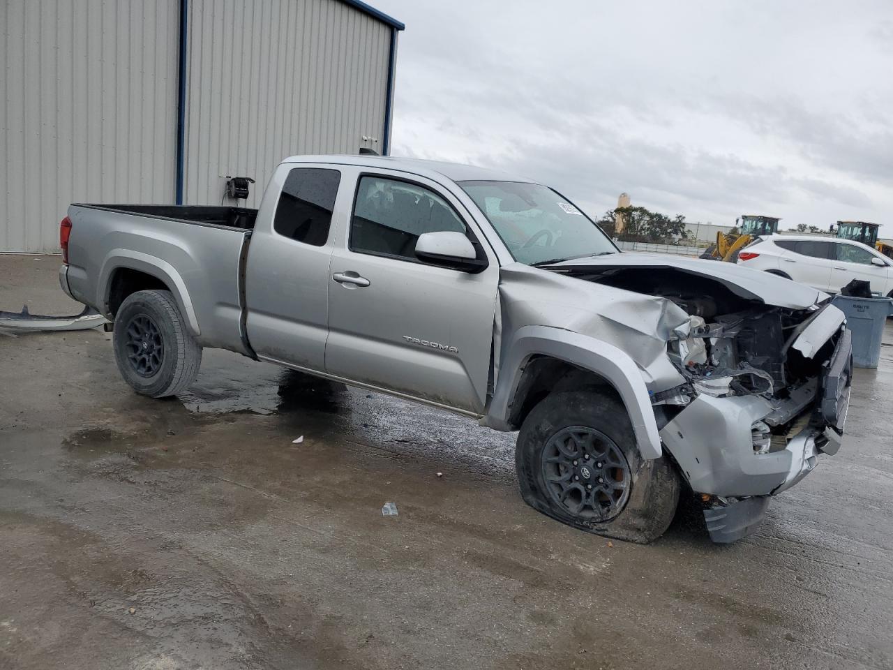 2022 Toyota Tacoma Sr5 V6 - Image 4