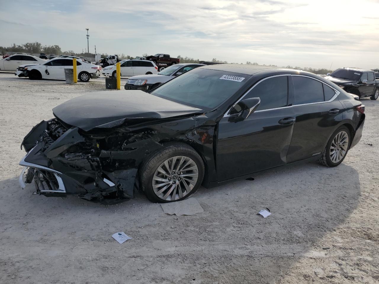2022 Lexus Es 300H Base