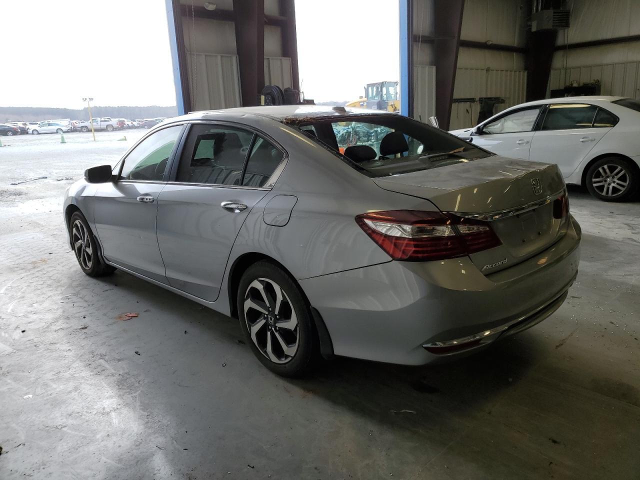 2017 Honda Accord Ex - Image 2