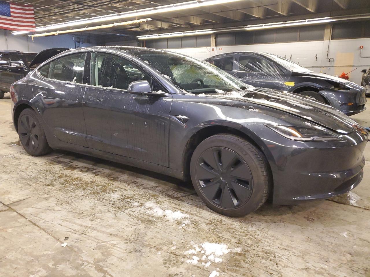 2024 Tesla Model 3 - Image 4