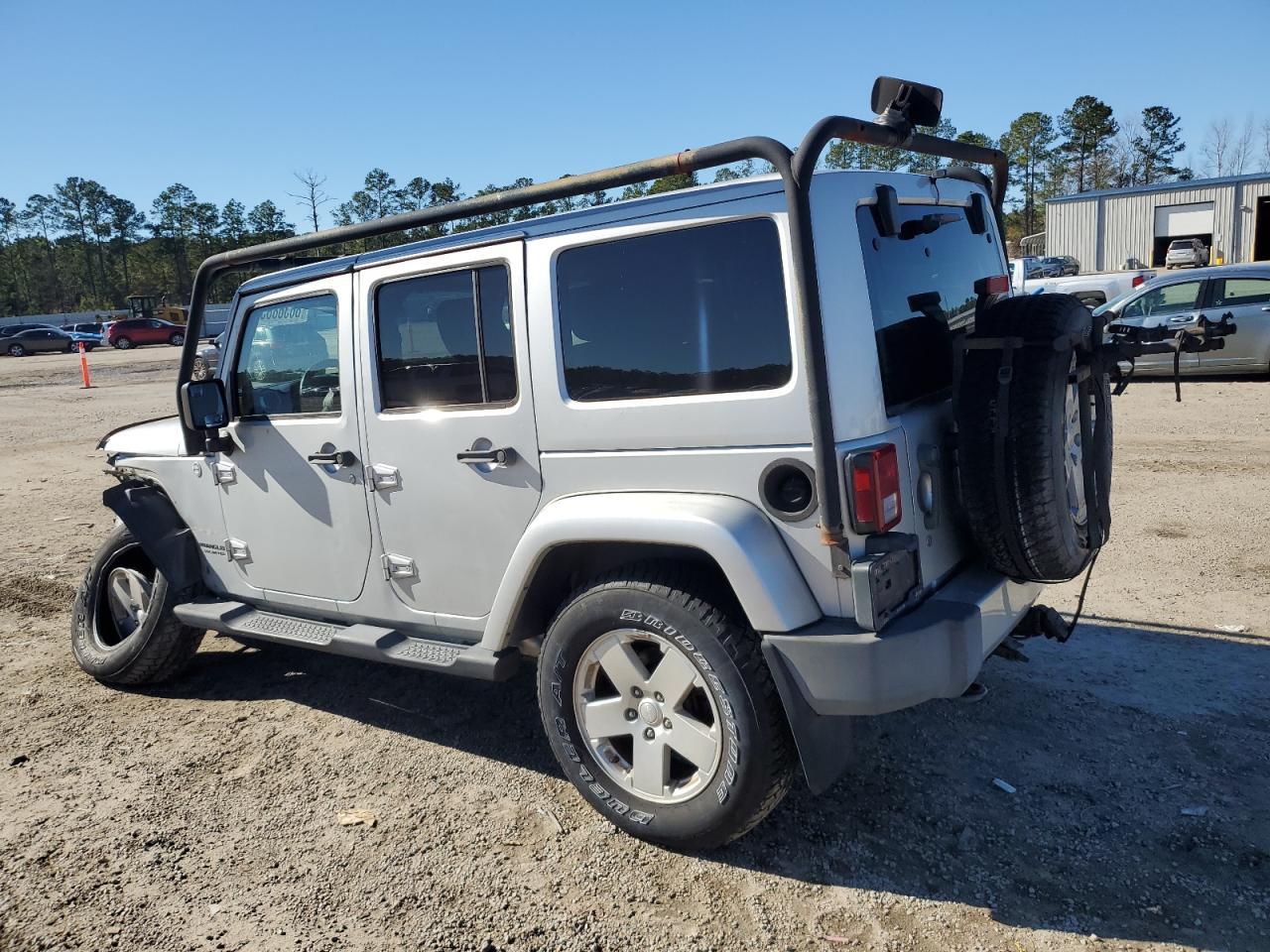 2012 Jeep Wrangler Unlimited Sahara - Фото 2