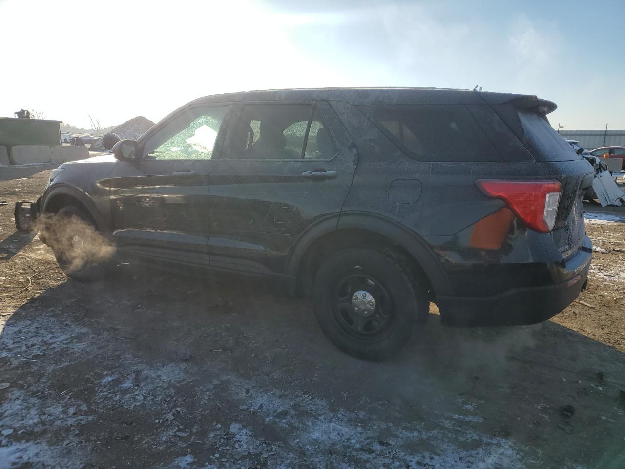 2021 Ford Explorer Police Interceptor - Фото 2