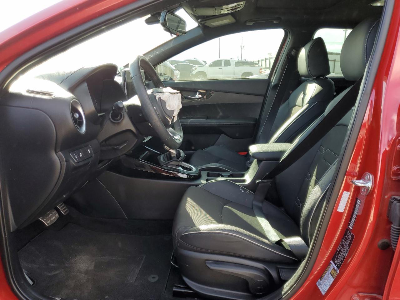 2024 Kia Forte Gt Line - Фото 7