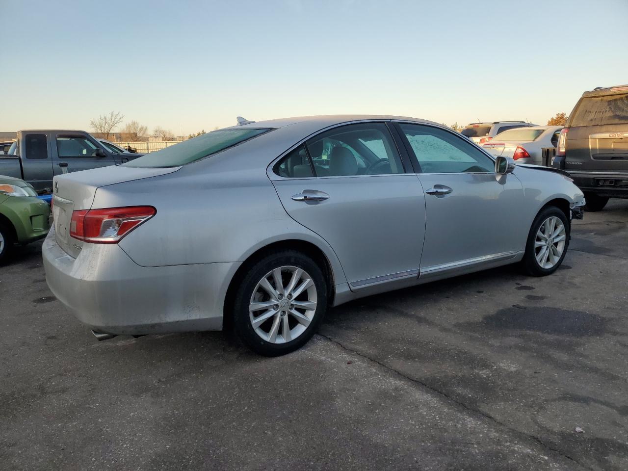 2010 Lexus Es 350 - Фото 3