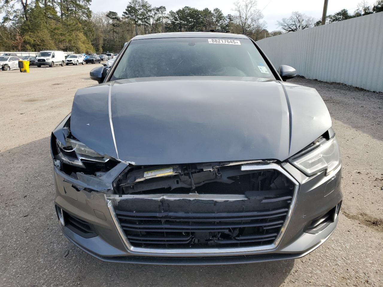 2018 Audi A3 Premium - Фото 5