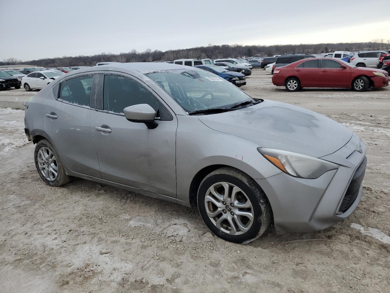 2016 Toyota Scion Ia - Фото 4