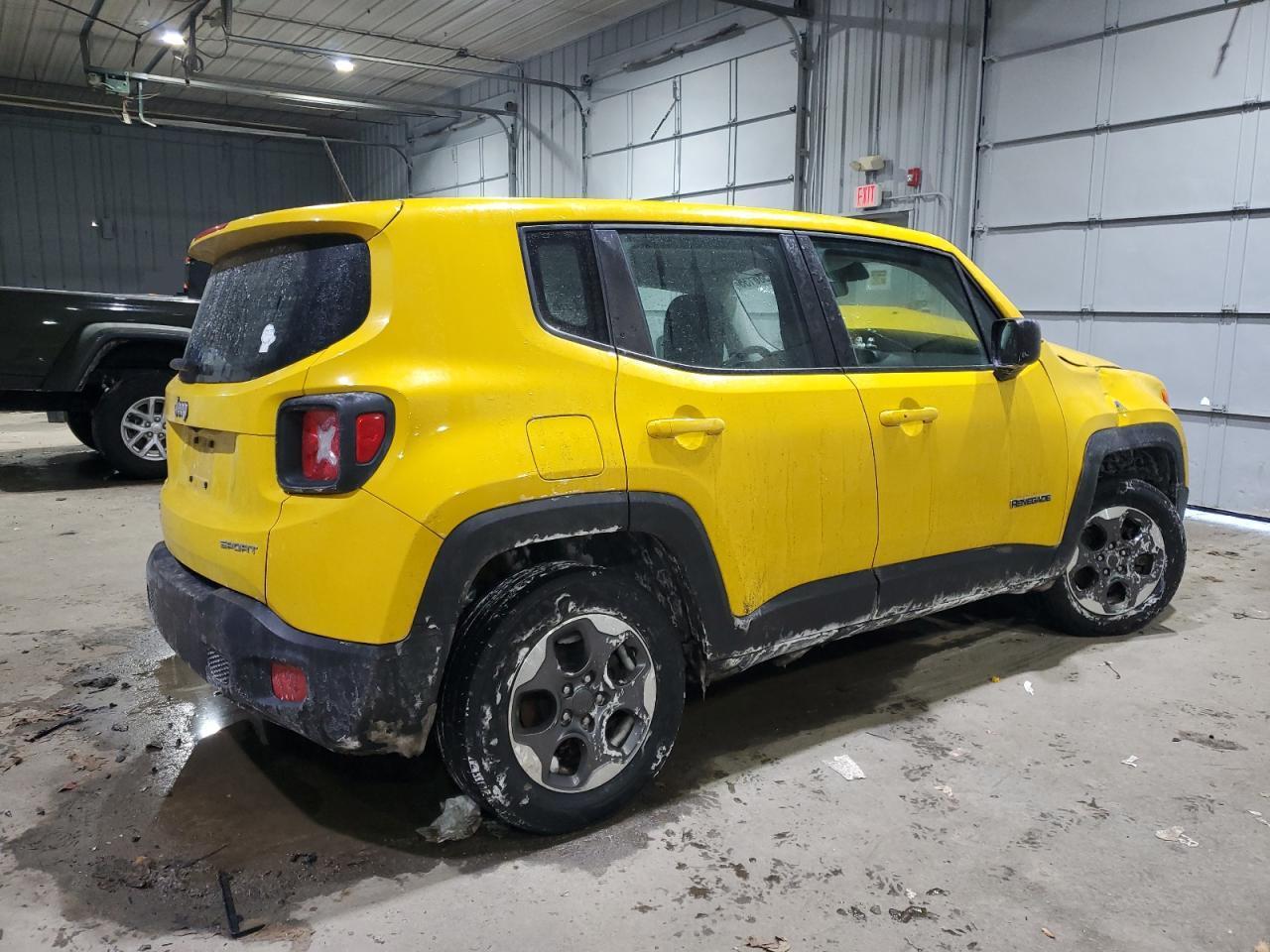 2016 Jeep Renegade Sport - Фото 3