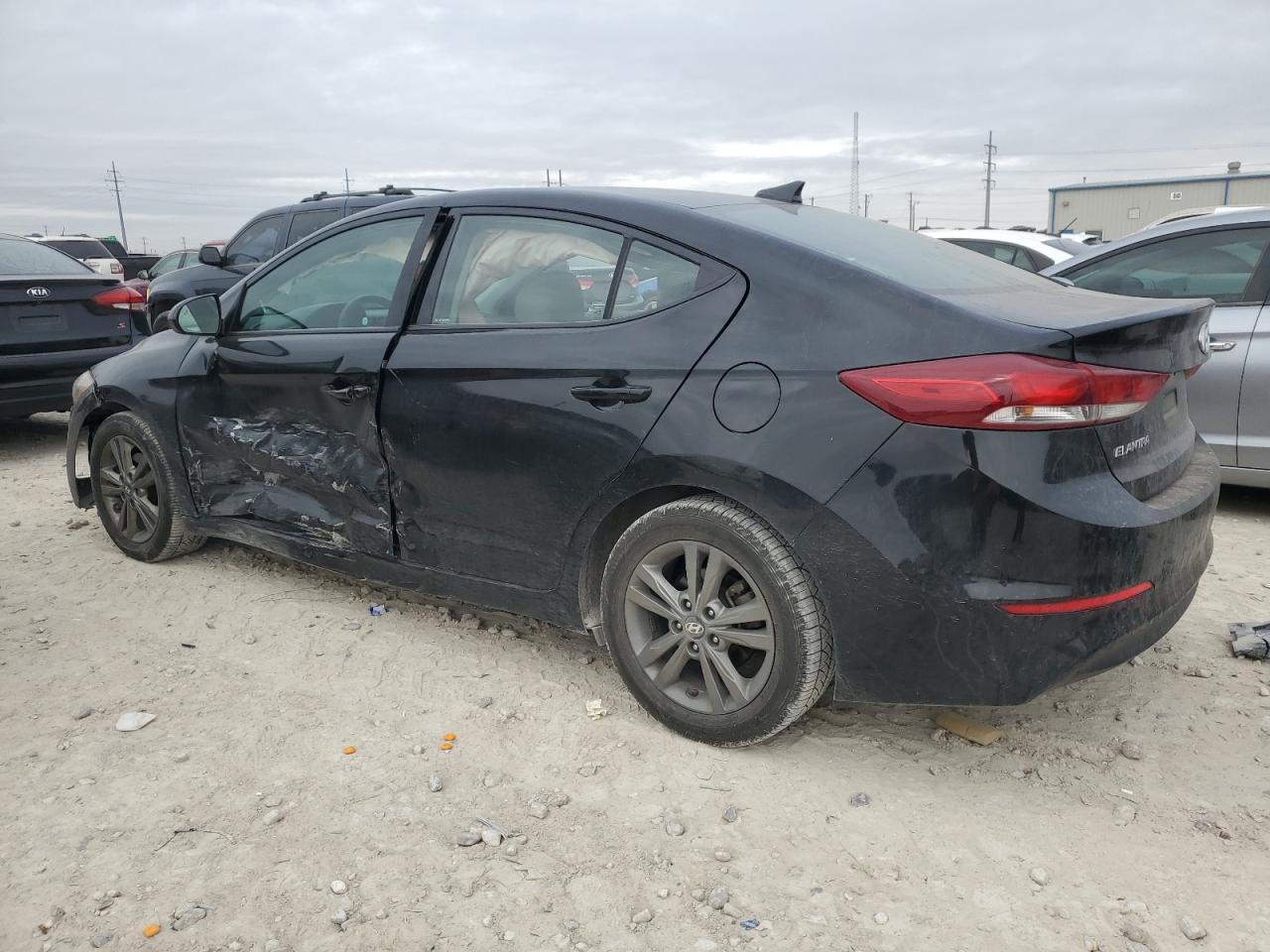 2018 Hyundai Elantra Sel - Image 2