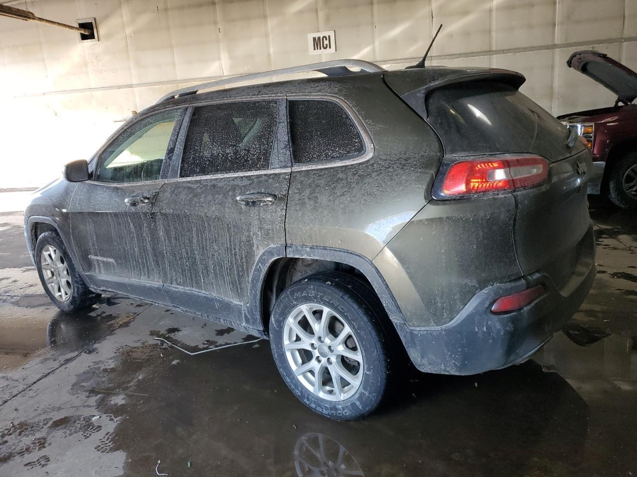 2016 Jeep Cherokee Latitude - Фото 2