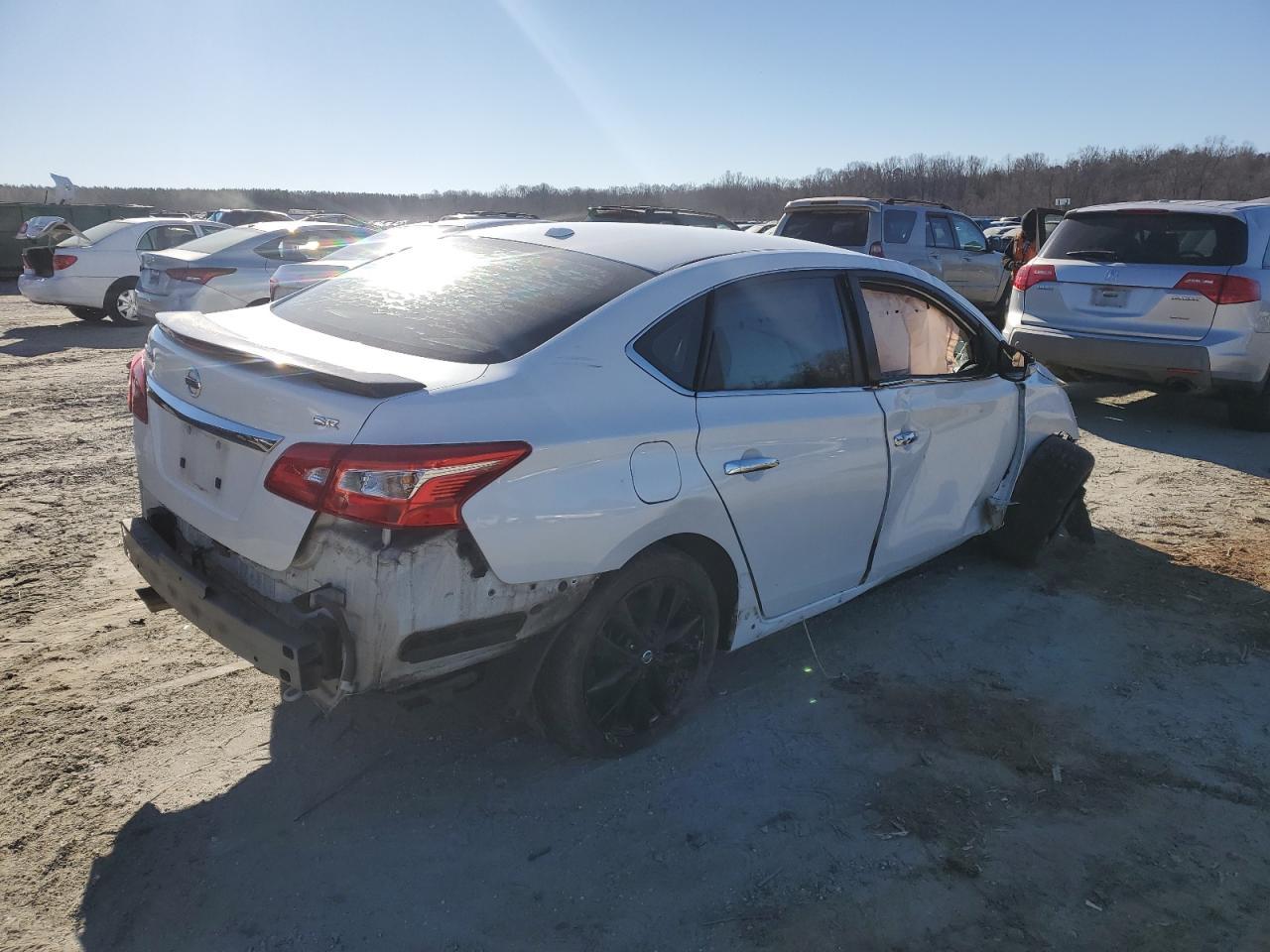 2017 Nissan Sentra S - Фото 3