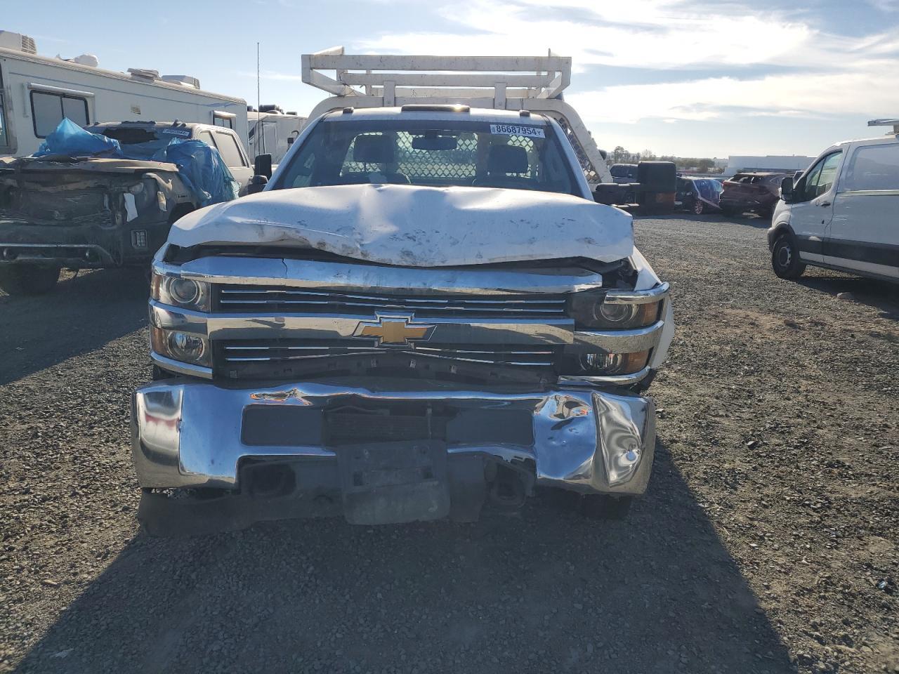 2017 Chevrolet Silverado C3500 - Фото 5