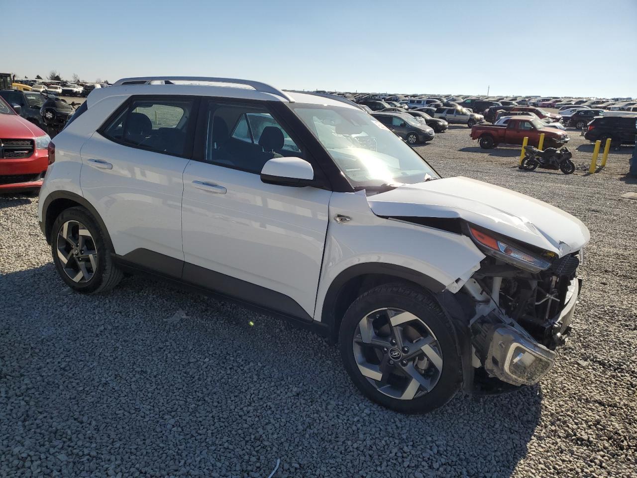 2022 Hyundai Venue Sel - Image 4