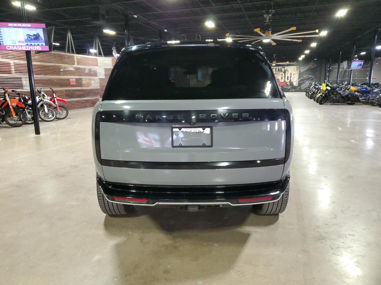 2023 Land Rover Range Rover Autobiography - Image 4