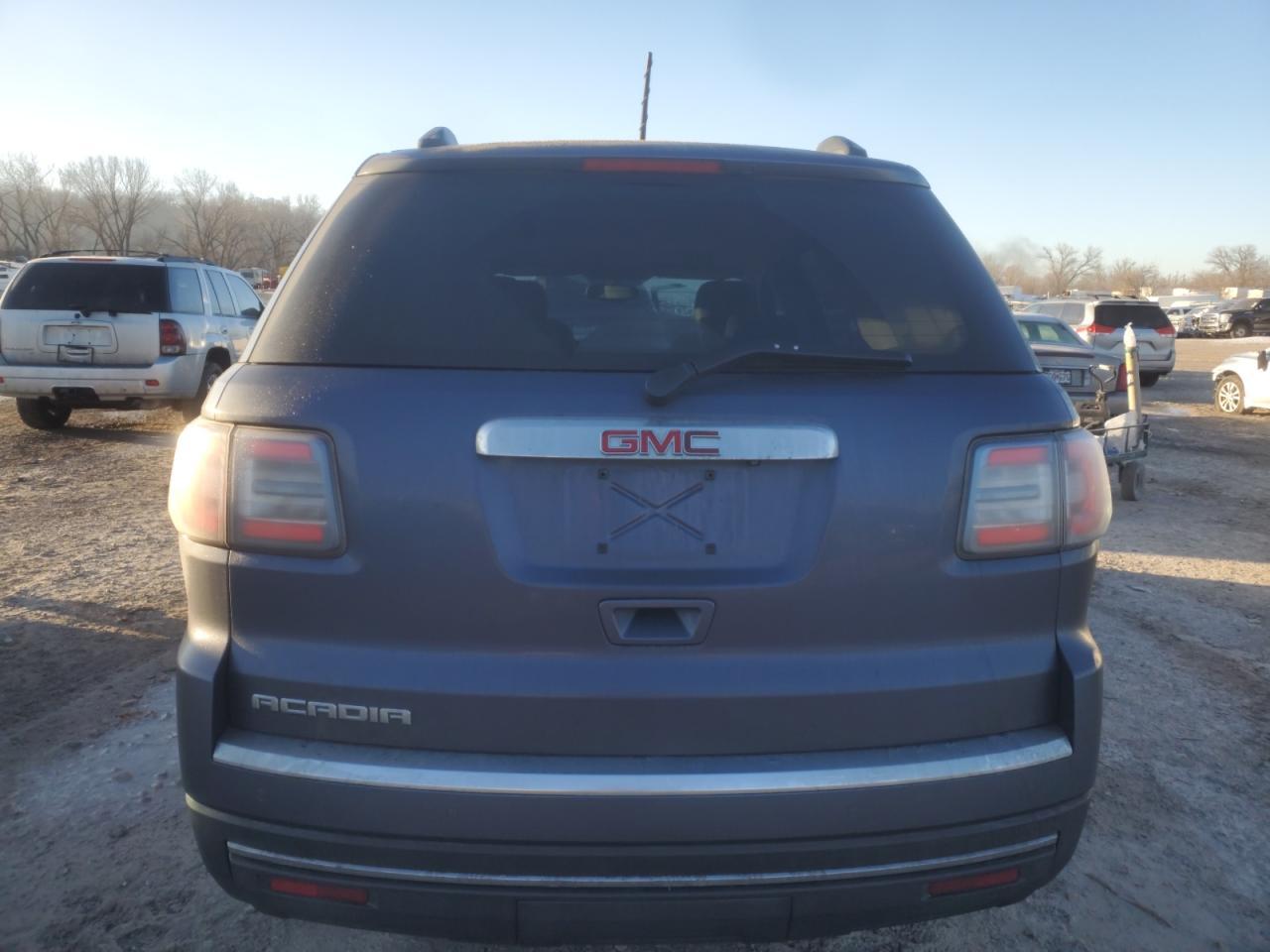 2014 GMC Acadia Sle - Image 6