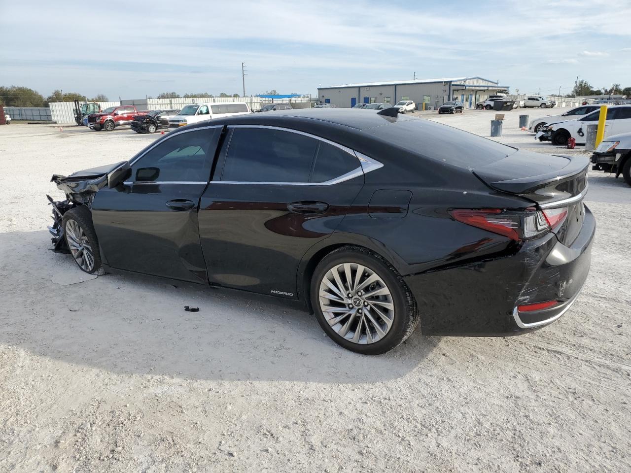 2022 Lexus Es 300H Base - Фото 2