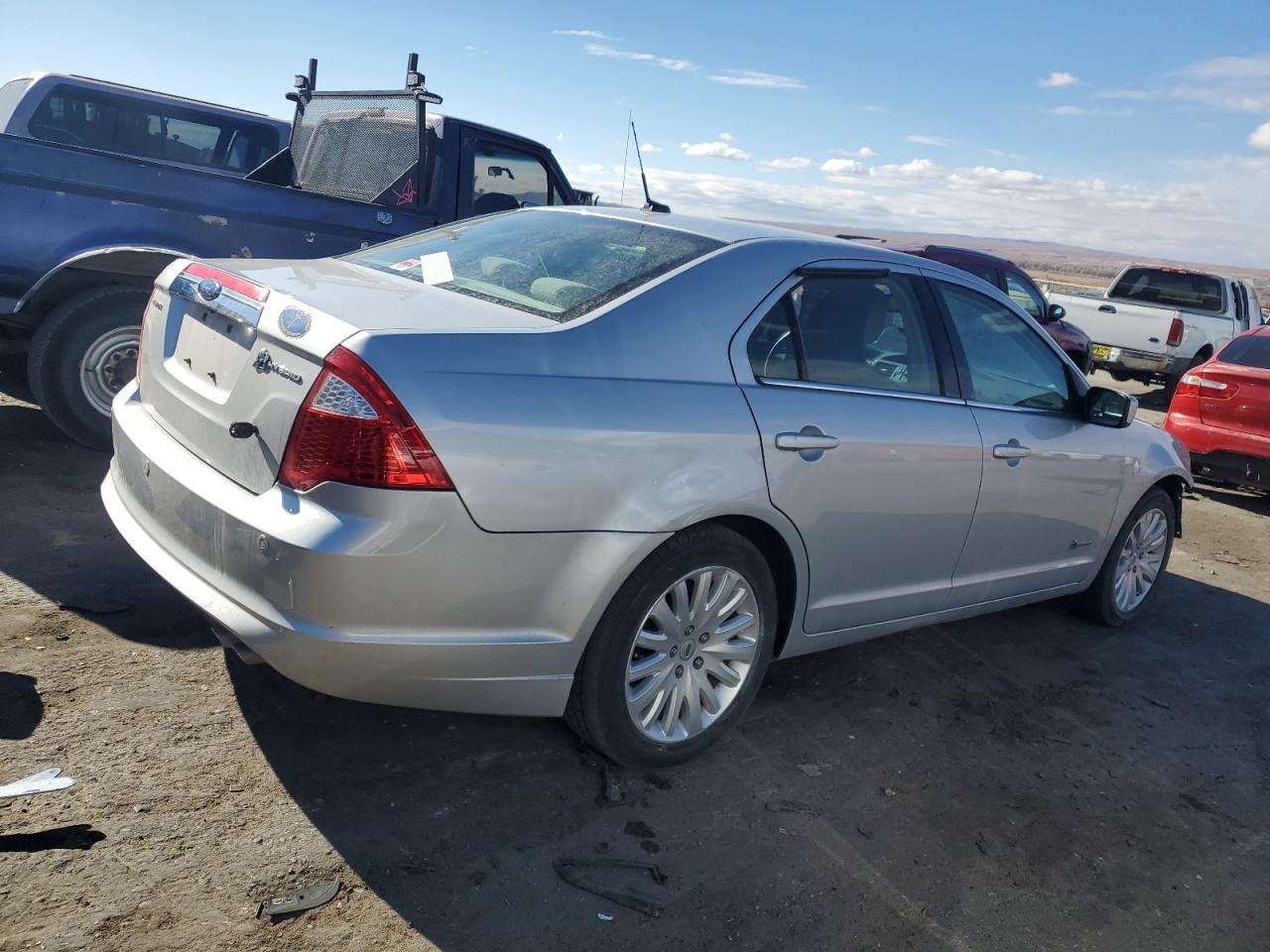 2010 Ford Fusion Hybrid - Фото 3