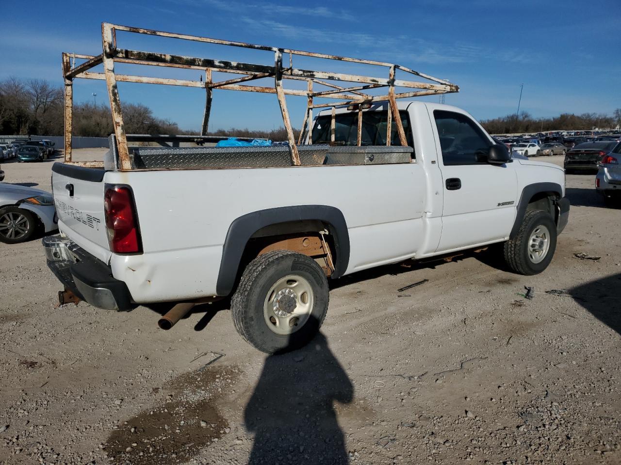 2004 Chevrolet Silverado C2500 Heavy Duty - Фото 3