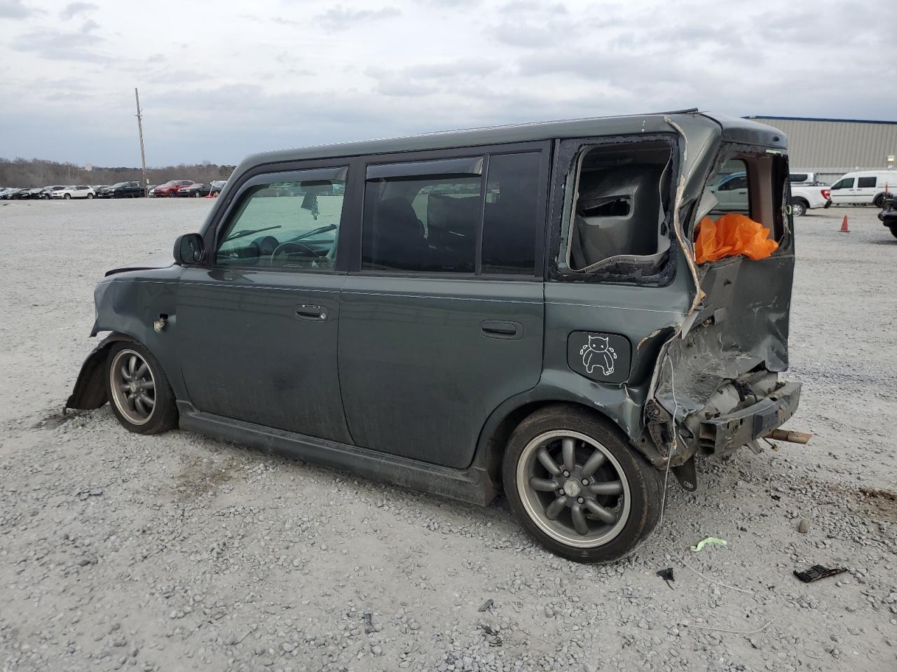 2005 Toyota Scion Xb - Фото 2