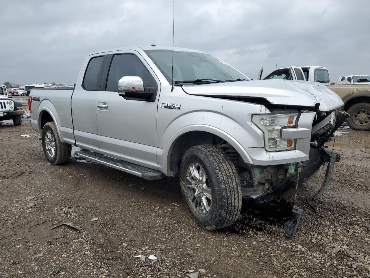 2015 Ford F150 Super Cab - Фото 4