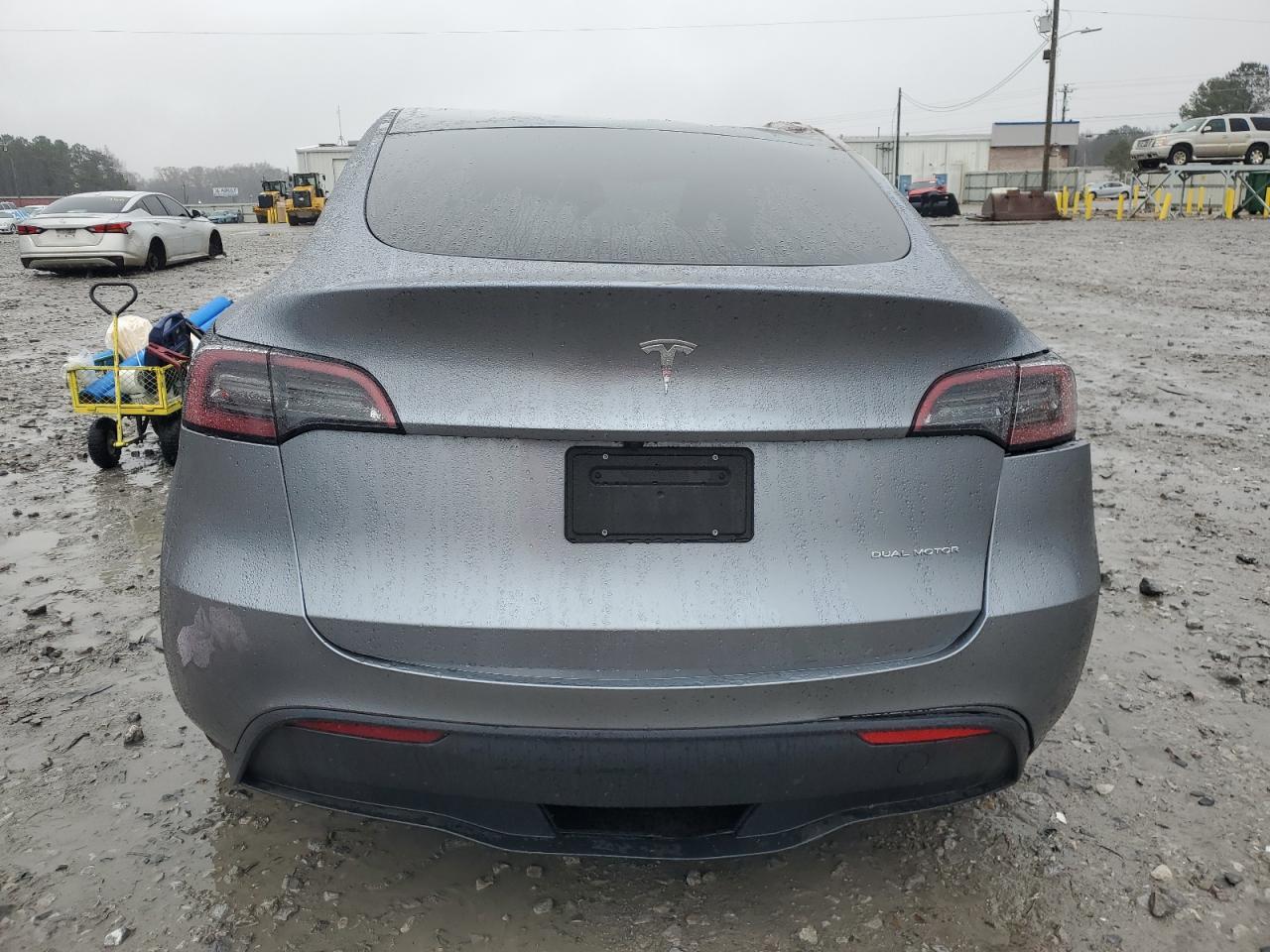 2025 Tesla Model Y - Image 6