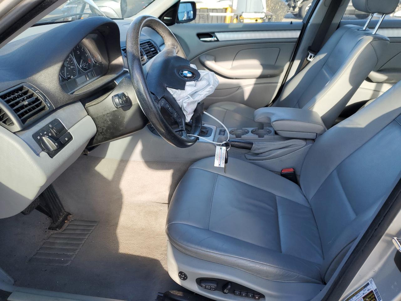 2005 BMW 330 Xi - Image 7