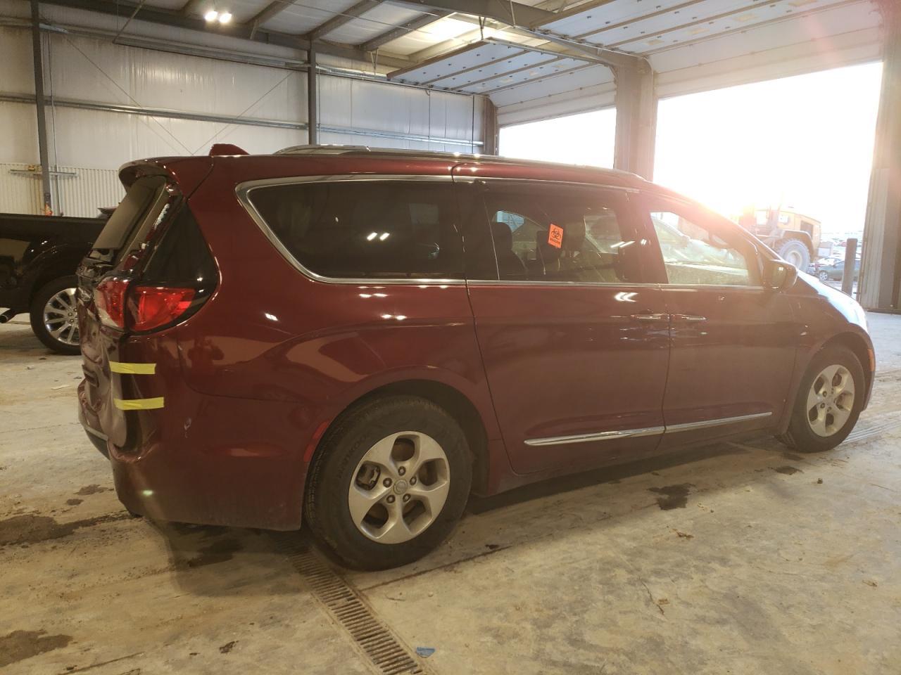 2017 Chrysler Pacifica Touring L Plus - Image 3