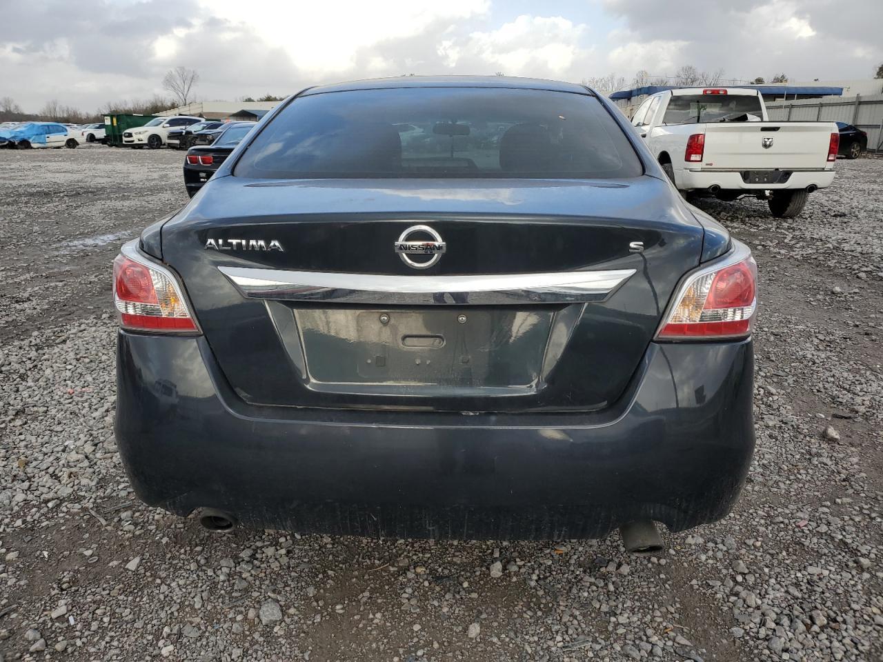 2015 Nissan Altima 2.5 - Image 6