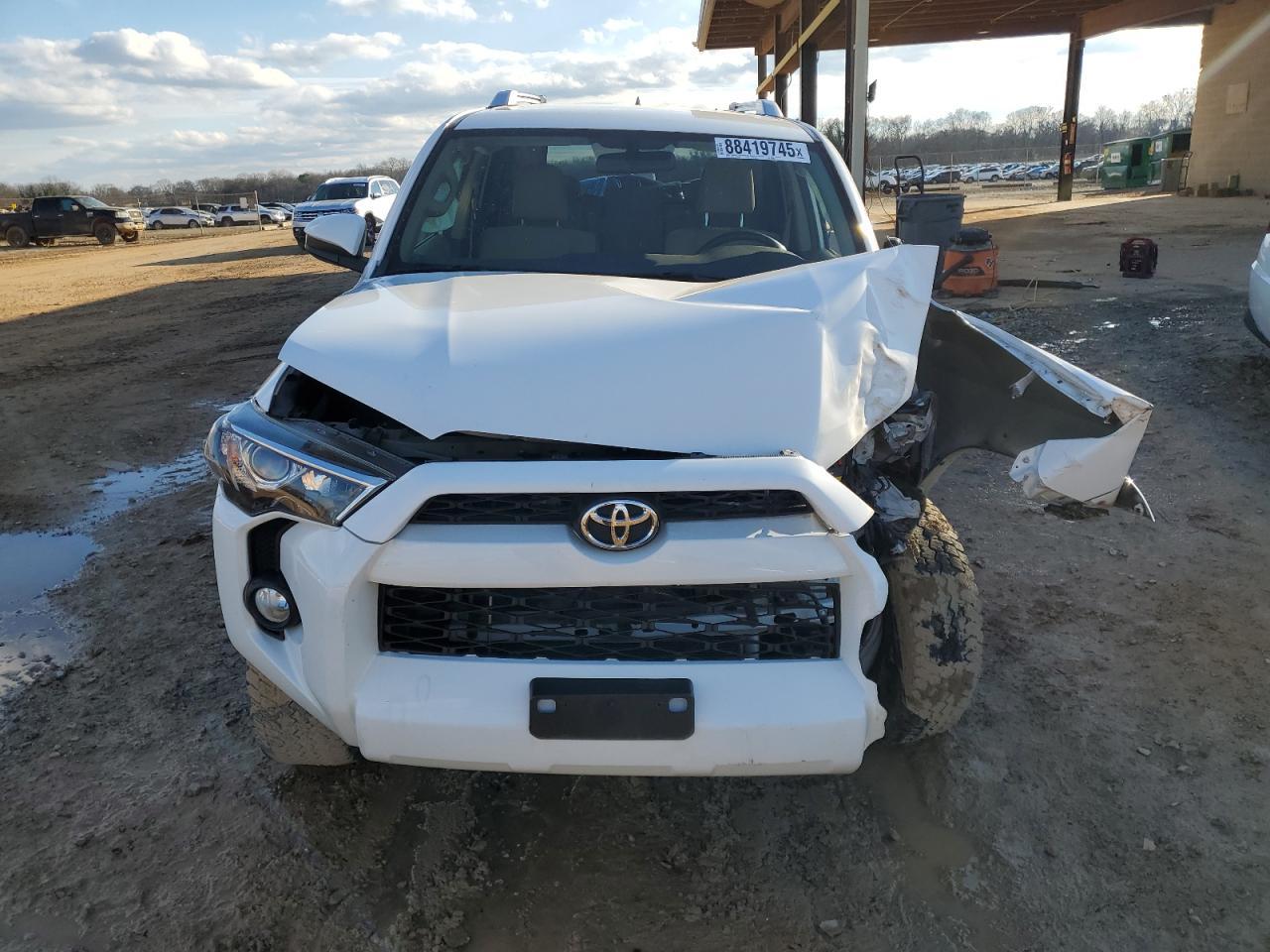 2015 Toyota 4Runner Sr - Фото 5