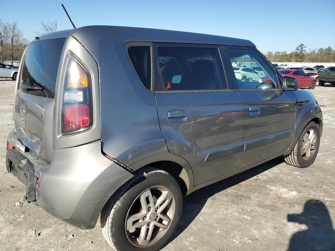 2010 Kia Soul + - Фото 3